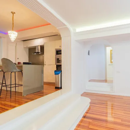 Herastrau Grand - Luxurious Residences בוקרשט