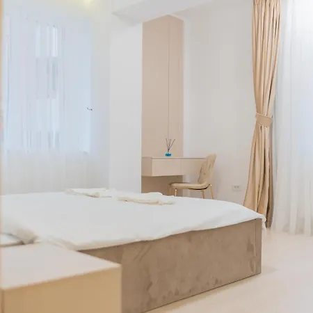 Herastrau Grand - Luxurious Residences 公寓