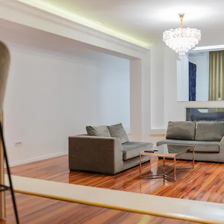 Herastrau Grand - Luxurious Residences דירה בוקרשט