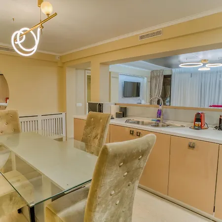 דירה Herastrau Grand - Luxurious Residences בוקרשט