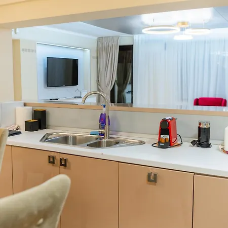Herastrau Grand - Luxurious Residences 公寓