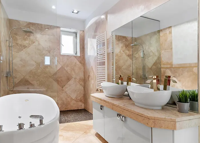 Herastrau Grand - Luxurious Residences * Bucarest